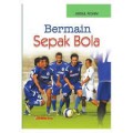 Bermain Sepak Bola